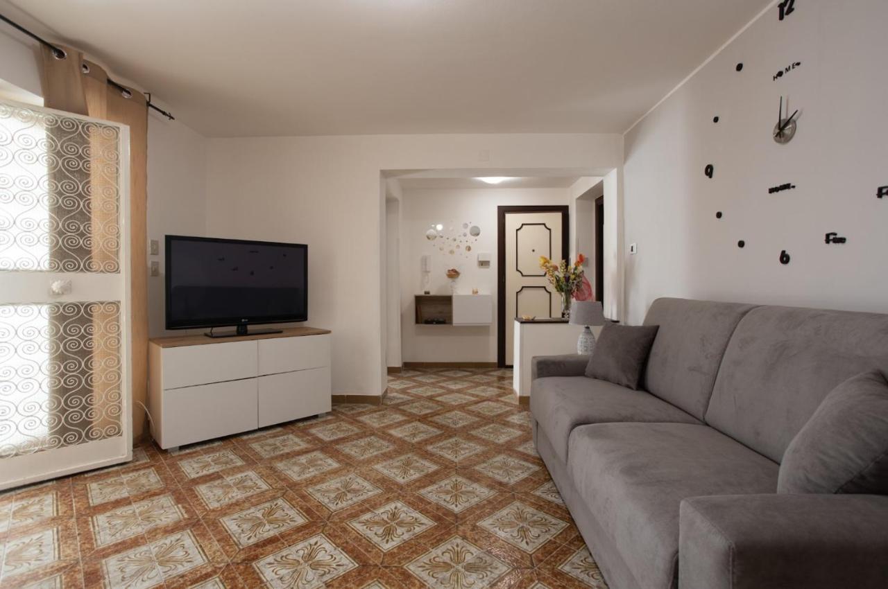 Casa In Villa A Mondello-700M Dal Mare 巴勒莫 外观 照片