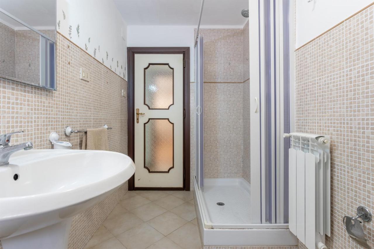 Casa In Villa A Mondello-700M Dal Mare 巴勒莫 外观 照片