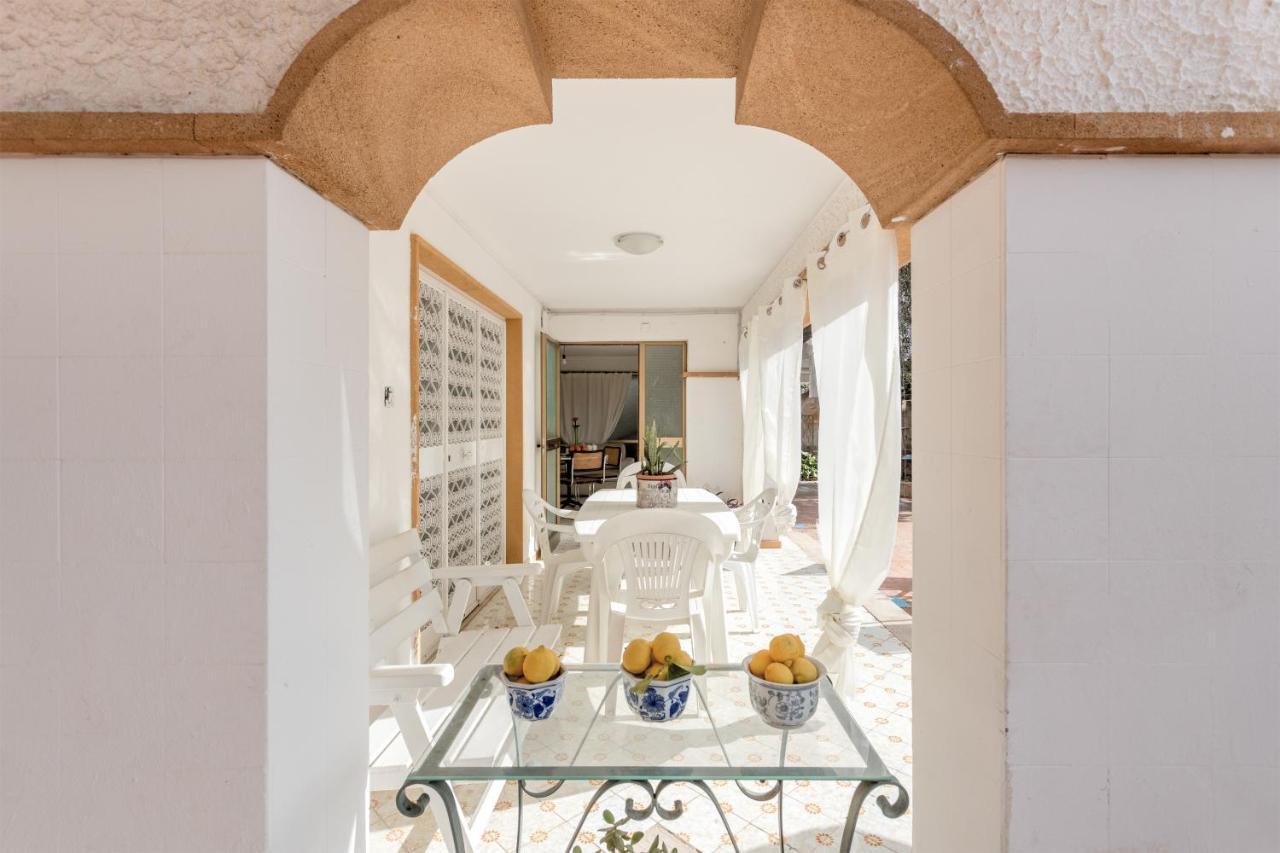 Casa In Villa A Mondello-700M Dal Mare 巴勒莫 外观 照片